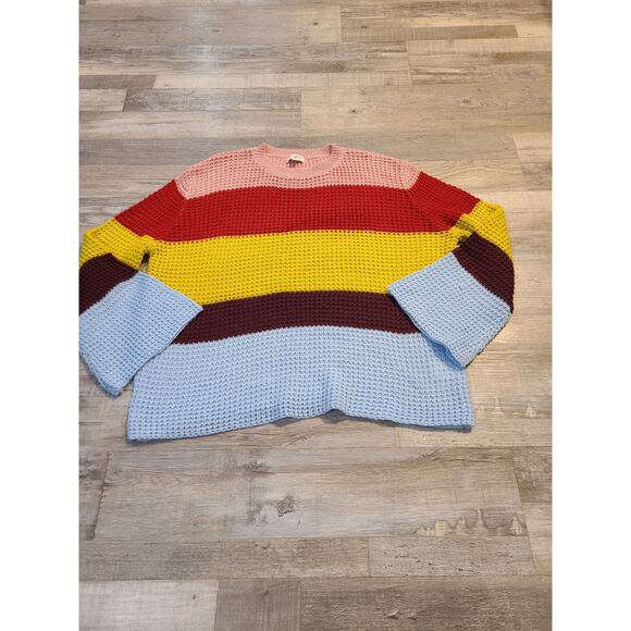 Umgee Sweaters - Umgee medium women's loose knit bell sleeve oversized sweater